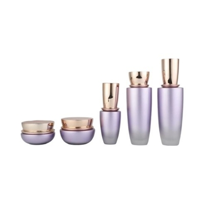 Imballaggio cosmetico con le bottiglie di vetro d'imballaggio metalliche del cappuccio 130ml Skincare Cosmeitc