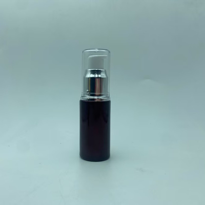 Bottiglia di lozione di vetro 15ml Serum rosso scuro Bottiglia con lucente oro / argento pompa Lozione per gli occhi Bottiglia pompa bottiglia cosmetica OEM