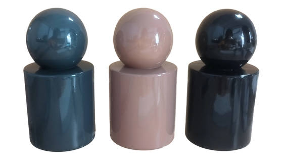Flaconi di profumo di lusso in vetro personalizzati da 30ml e 50ml  Bottiglia di vetro con nebulizzatore o pompa per siero Tappo a sfera rotondo per prodotto siero