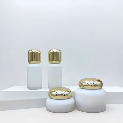 Confezioni cosmetiche in vetro per lozioni, vasetti per crema, contenitori per la cura della pelle con tappo rotondo dorato