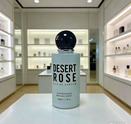 Flacone di profumo cilindrico dritto in stile minimalista diretto dalla fabbrica da 50 ml con tappo a sfera rotondo