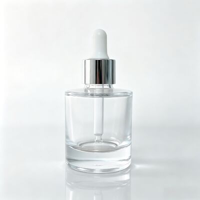 Flacone contagocce in vetro trasparente rosso, flacone per imballaggio di siero cosmetico o olio con base spessa e contagocce in gomma bianca