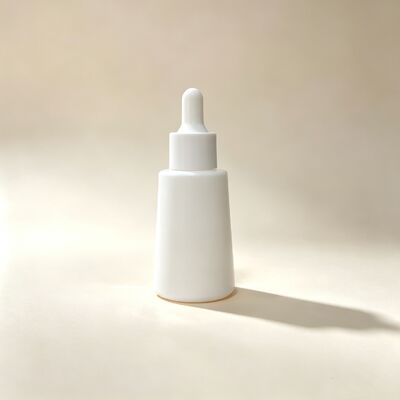 Manufacturer High End Conical Thick Bottom Glass Dropper Bottle 30ml Serum Essence Oil Container Custom Logo Cosmetic Bottle